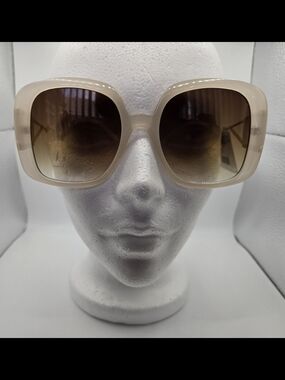 Nicole Miller Frosty Cream Oversized Square Women's Sunglasses Chic Boss Mom